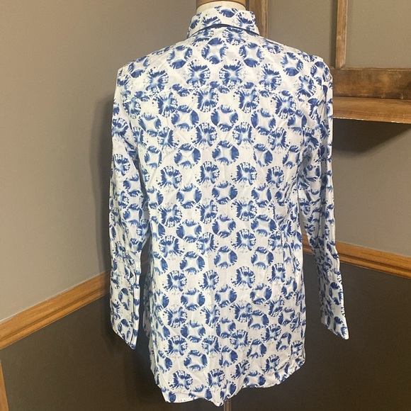 Chico’s blue & white tie dye long sleeve 1/2 button down tunic size 4 - Picture 2 of 7